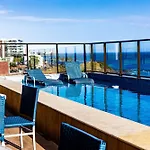 Apartamento Com Varanda Na Barra